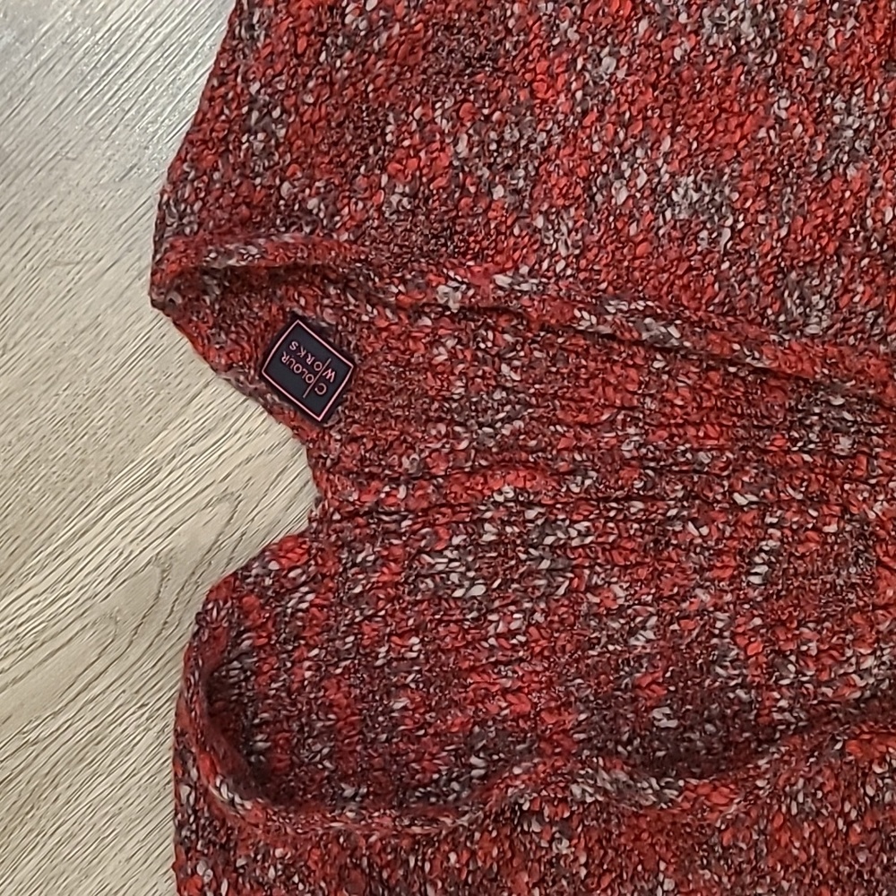 Color Works Cropped Sweater - Picture 2 of 7